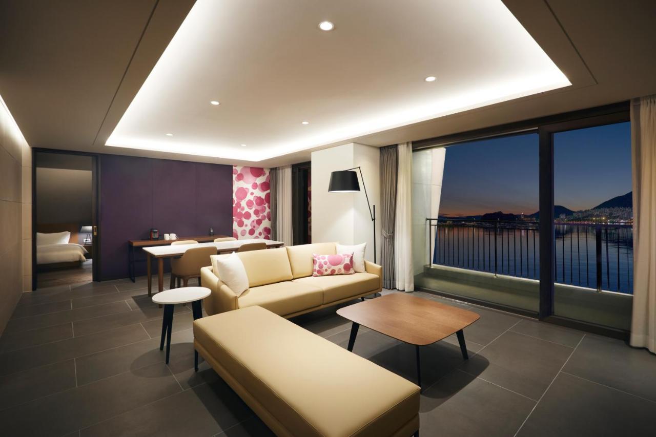 Yeosu Belle Mer Bagian luar foto